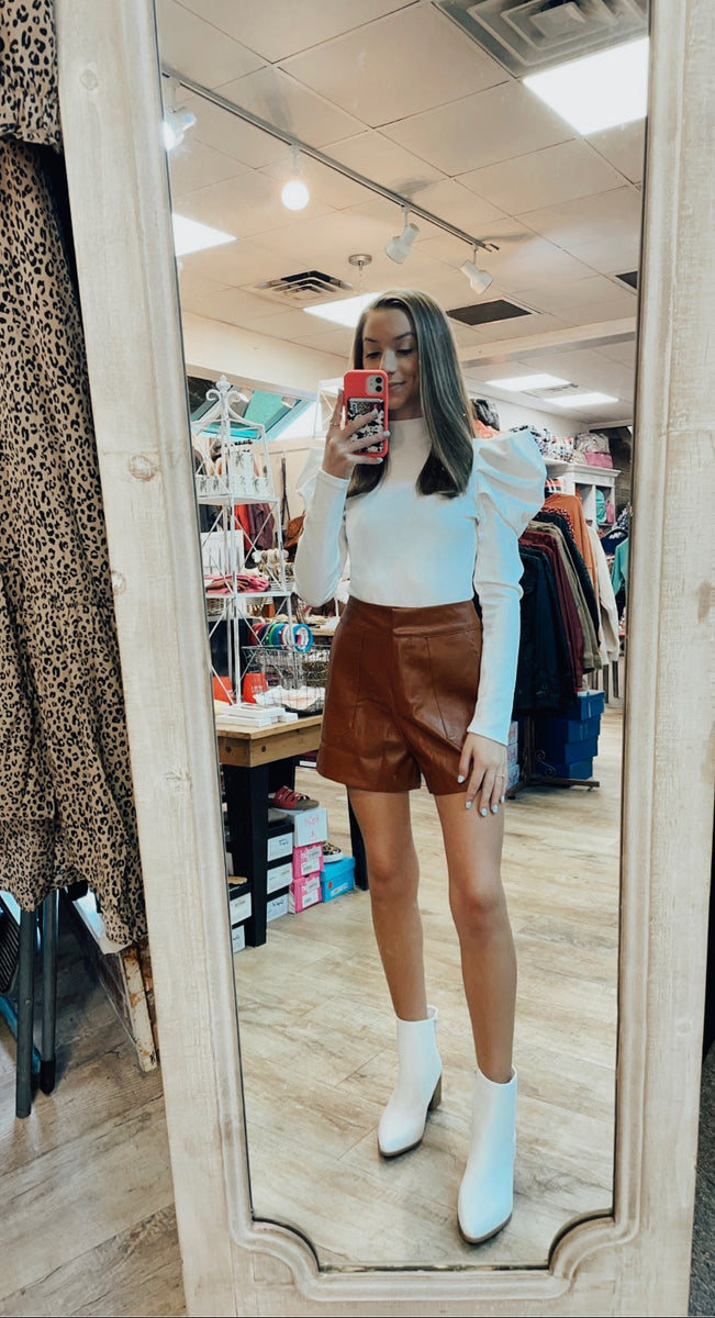 The Perfect Season Camel Brown Leather Shorts – Shop the Mint